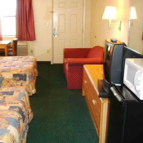 Econo Lodge Forest City Dış mekan fotoğraf